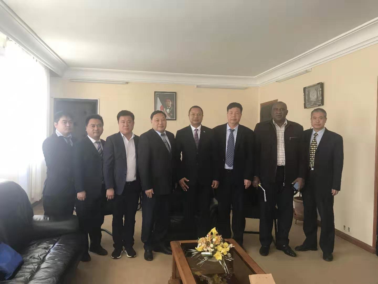 省供銷社黨組書記、主任張作興一行應(yīng)邀出訪菲律賓、泰國(guó)、馬達(dá)加斯加