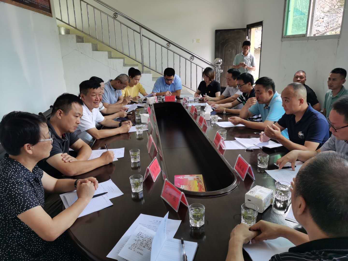 閩東公司參加寧德市人大“四下基層”調(diào)研幫扶