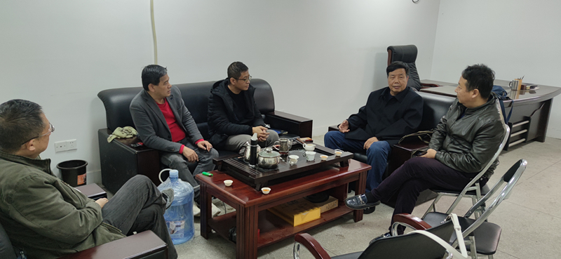 省社二級巡視員王玉明到龍得寶和鑫源肥業(yè)公司調(diào)研指導(dǎo)工作