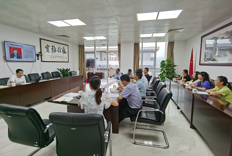 龍巖市供銷社領導到閩西公司上黨課